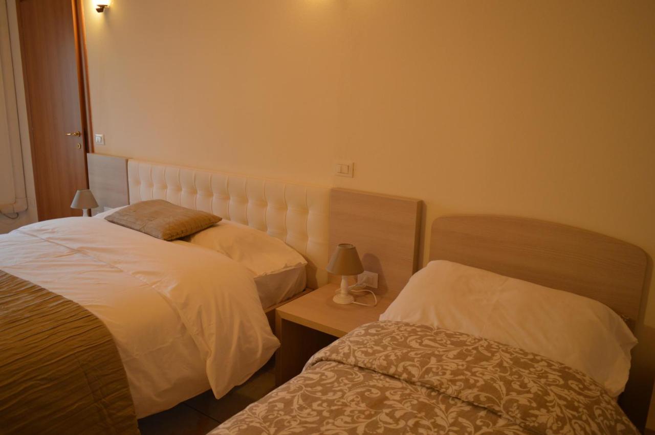 La Contrada Bed and Breakfast Sarnico Εξωτερικό φωτογραφία